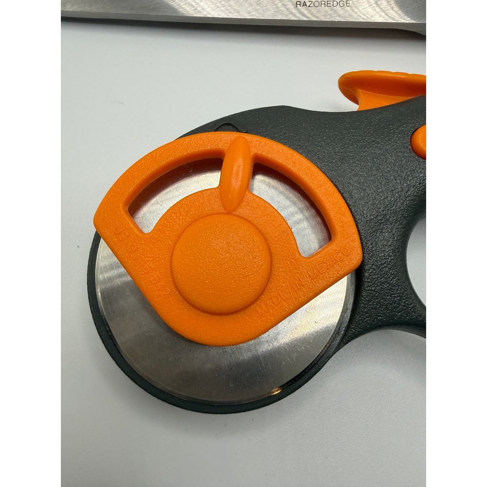 Fiskars 3pc Sewing Set RazorEdge Easy Action Scissors & Rotary Cutter Orange - Picture 3 of 5